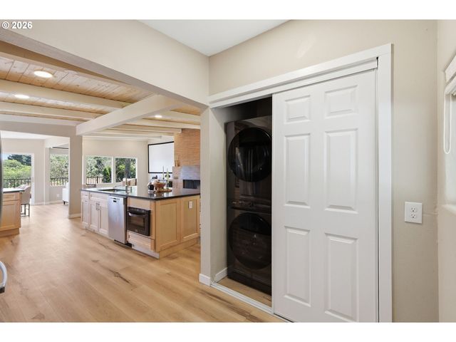 3021 WHITBECK Blvd, Eugene, OR 97405