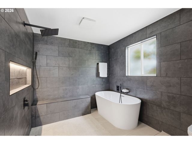 3021 WHITBECK Blvd, Eugene, OR 97405