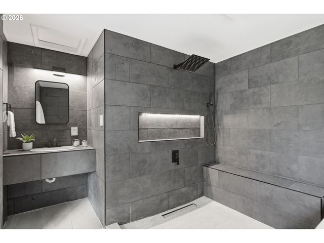 3021 WHITBECK Blvd, Eugene, OR 97405