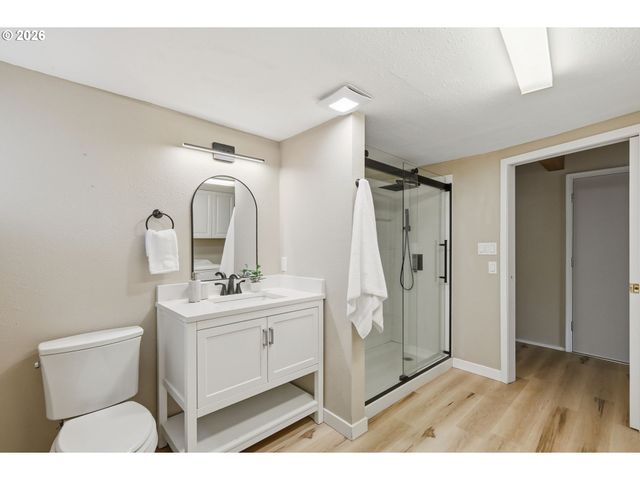 3021 WHITBECK Blvd, Eugene, OR 97405