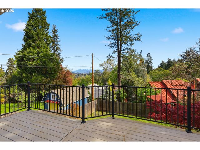 3021 WHITBECK Blvd, Eugene, OR 97405