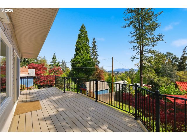 3021 WHITBECK Blvd, Eugene, OR 97405