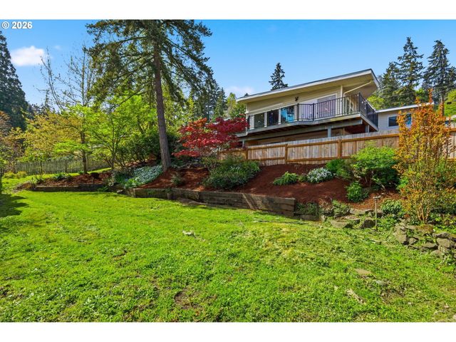 3021 WHITBECK Blvd, Eugene, OR 97405