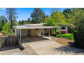3021 WHITBECK Blvd, Eugene, OR 97405