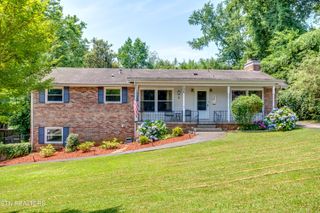 104 Miramar Circle, Oak Ridge, TN 37830