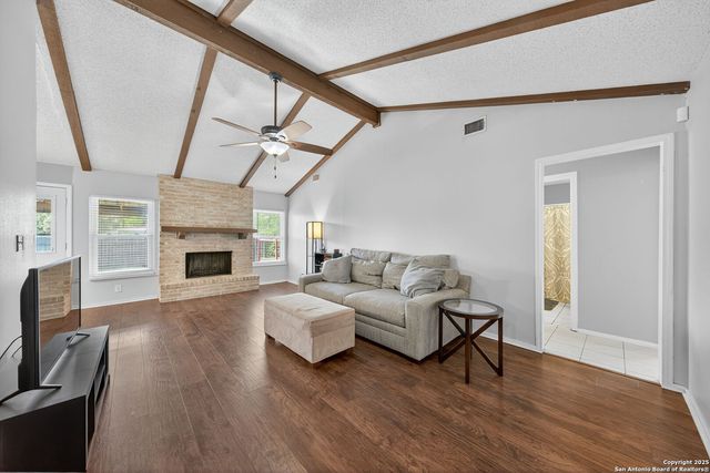 6606 Courtyard, San Antonio, TX 78239