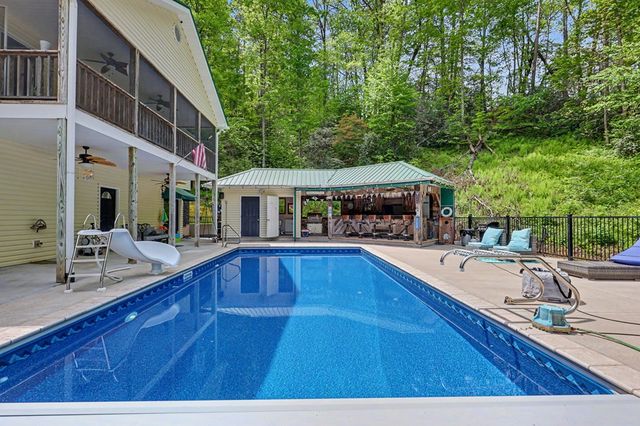 522 Fred Amos Road, Murphy, NC 28906