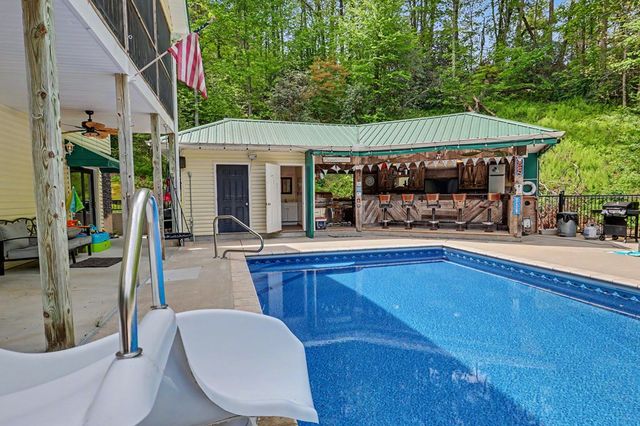 522 Fred Amos Road, Murphy, NC 28906