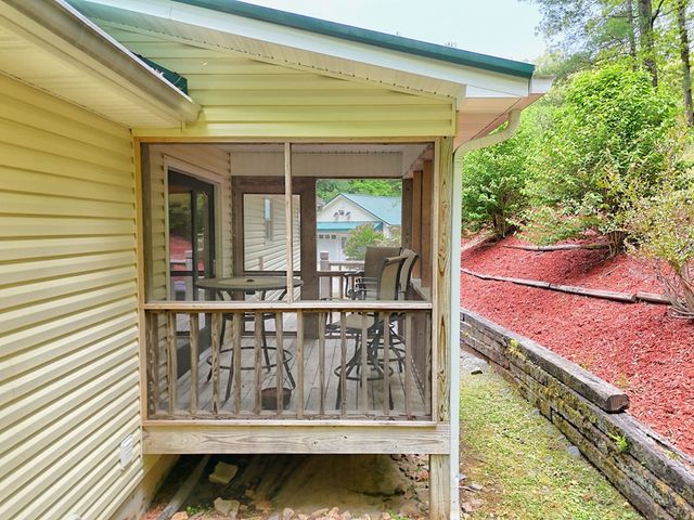 522 Fred Amos Road, Murphy, NC 28906