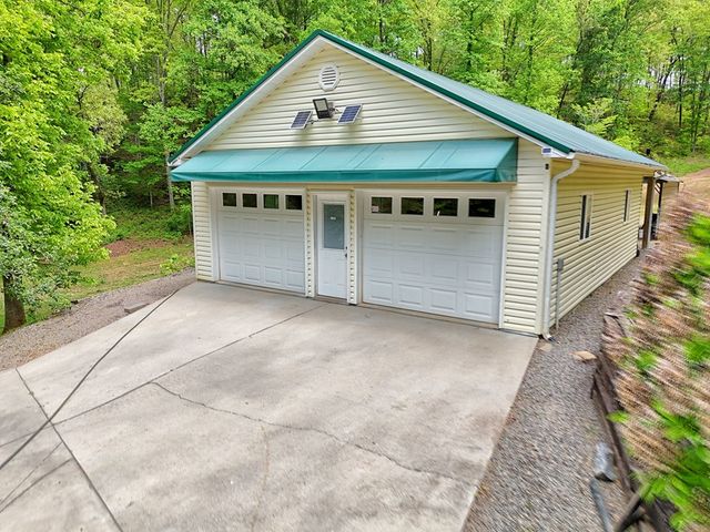 522 Fred Amos Road, Murphy, NC 28906