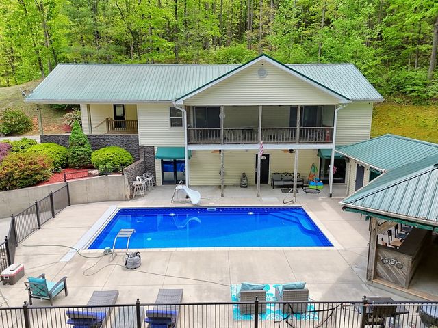 522 Fred Amos Road, Murphy, NC 28906