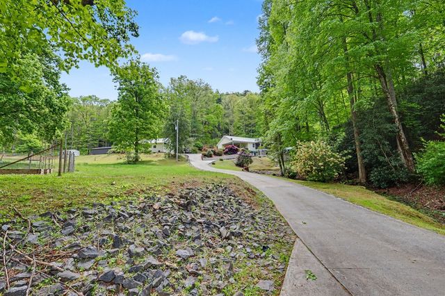 522 Fred Amos Road, Murphy, NC 28906