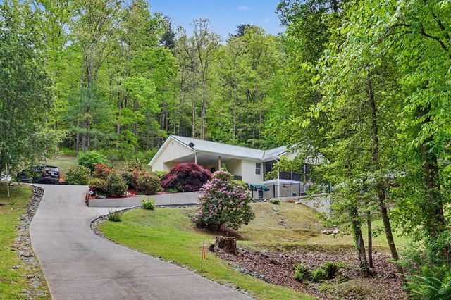 522 Fred Amos Road, Murphy, NC 28906