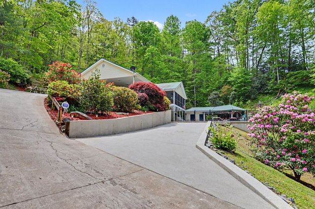 522 Fred Amos Road, Murphy, NC 28906