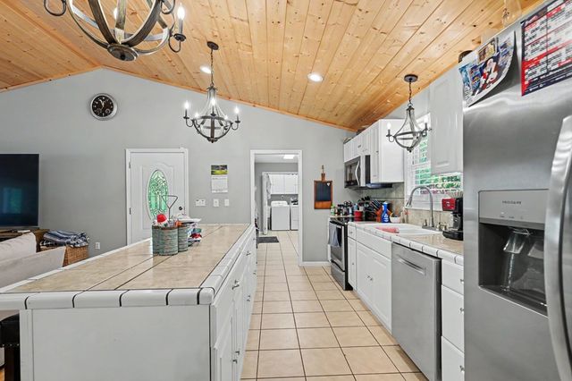522 Fred Amos Road, Murphy, NC 28906