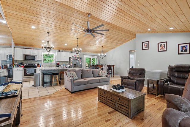 522 Fred Amos Road, Murphy, NC 28906