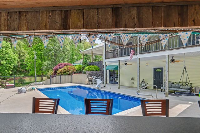 522 Fred Amos Road, Murphy, NC 28906