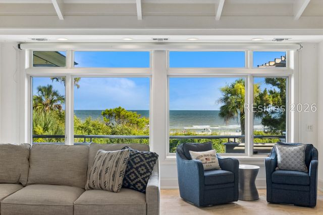 21 Red Cardinal Rd, Hilton Head Island, SC 29928
