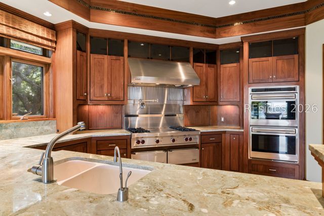 21 Red Cardinal Rd, Hilton Head Island, SC 29928