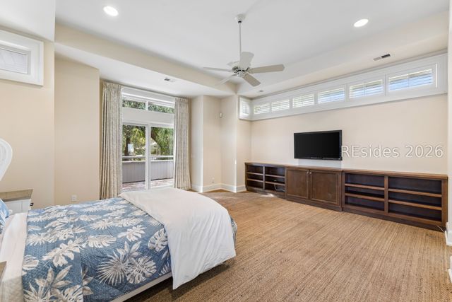 21 Red Cardinal Rd, Hilton Head Island, SC 29928