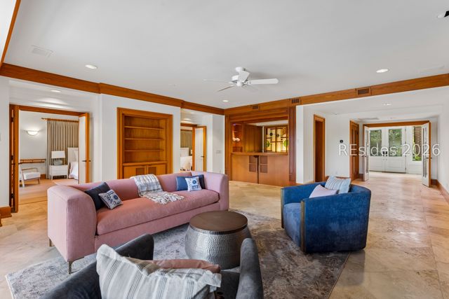 21 Red Cardinal Rd, Hilton Head Island, SC 29928