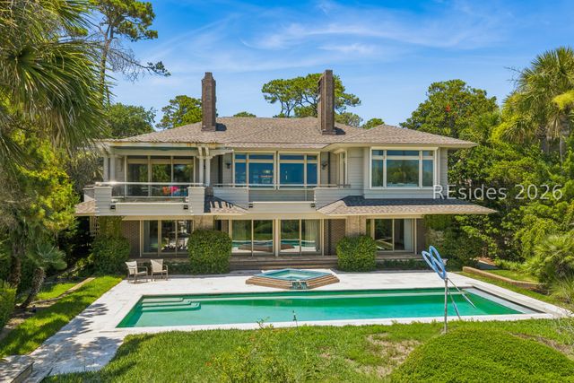 21 Red Cardinal Rd, Hilton Head Island, SC 29928