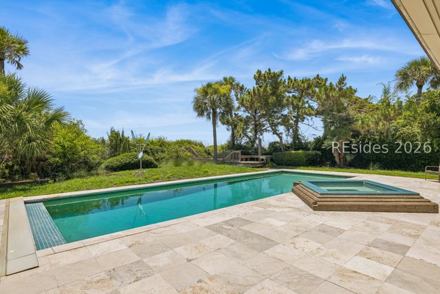 21 Red Cardinal Rd, Hilton Head Island, SC 29928