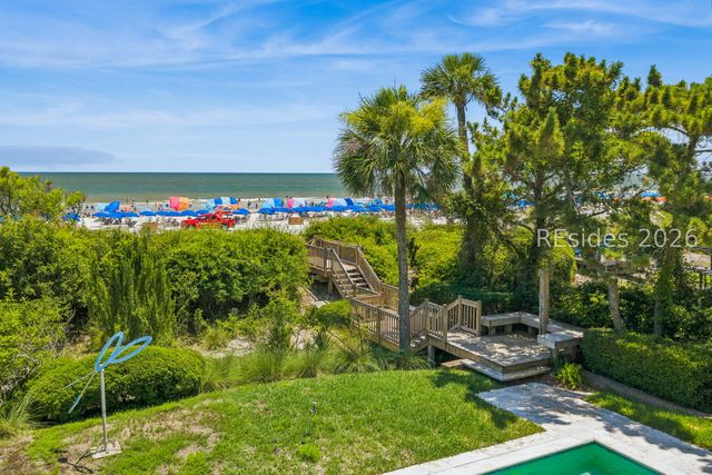 21 Red Cardinal Rd, Hilton Head Island, SC 29928