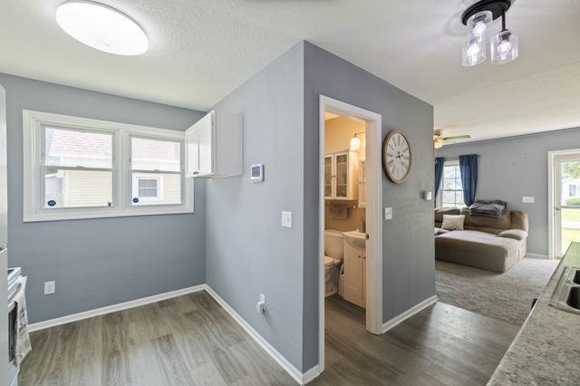 1901 E 23rd Street, Des Moines, IA 50317