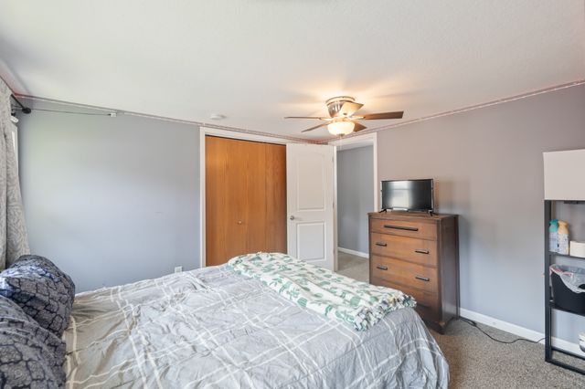 1901 E 23rd Street, Des Moines, IA 50317