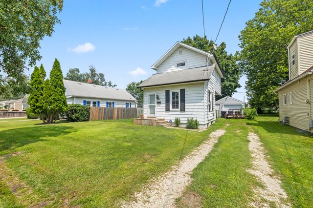 1901 E 23rd Street, Des Moines, IA 50317