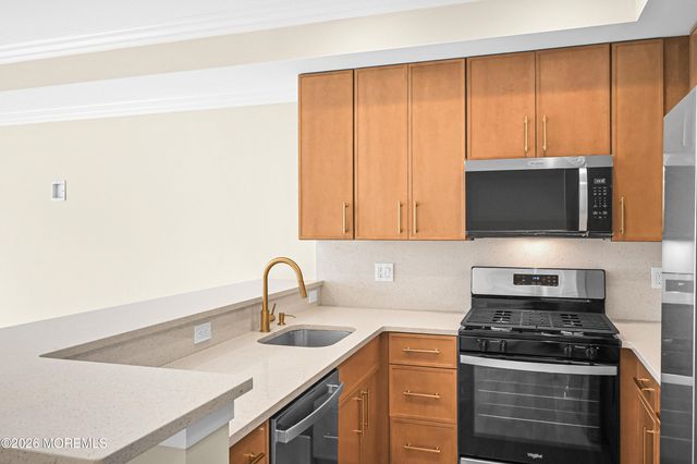 191 Chingarora Avenue 3, Keyport, NJ 07735