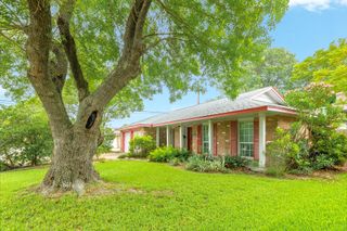 22 Maple Lane, Galveston, TX 77551