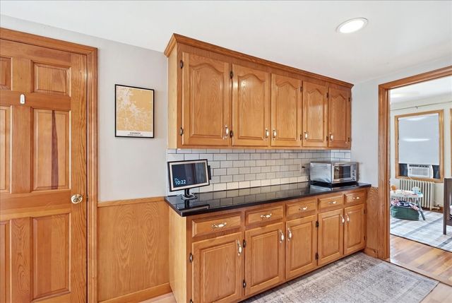 152 Davis St, Quincy, MA 02170