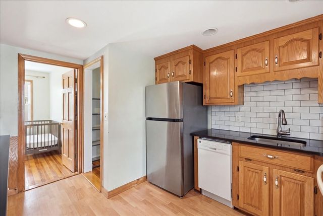 152 Davis St, Quincy, MA 02170