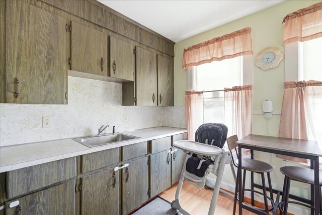 152 Davis St, Quincy, MA 02170