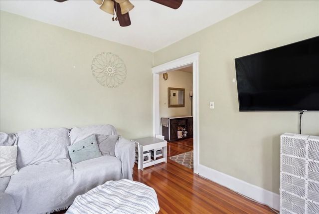 152 Davis St, Quincy, MA 02170