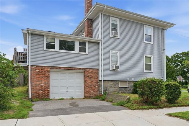 152 Davis St, Quincy, MA 02170