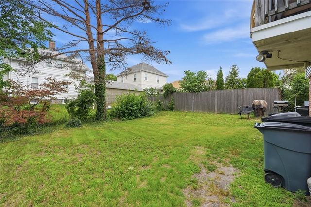 152 Davis St, Quincy, MA 02170