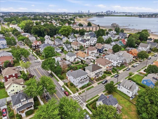 152 Davis St, Quincy, MA 02170