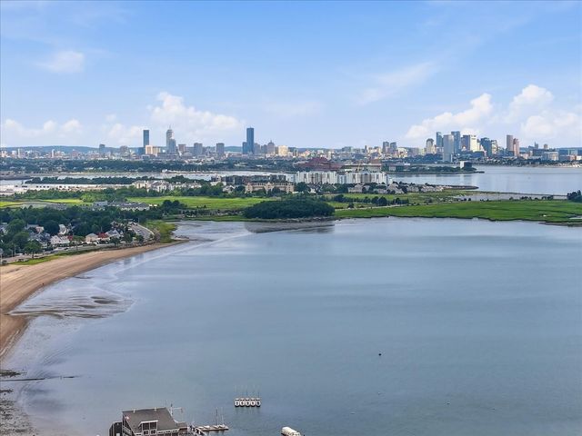 152 Davis St, Quincy, MA 02170
