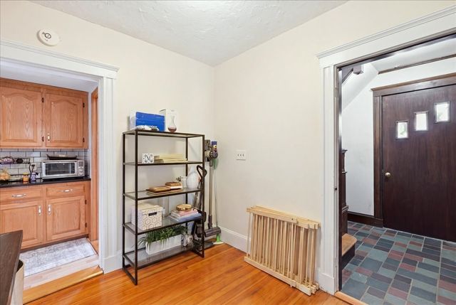 152 Davis St, Quincy, MA 02170