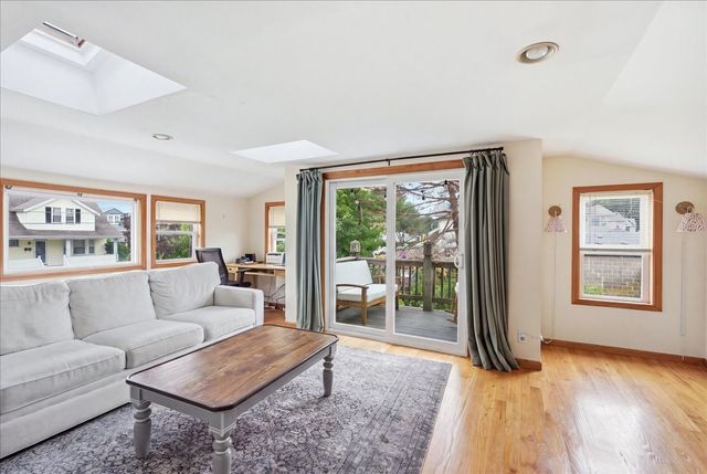 152 Davis St, Quincy, MA 02170