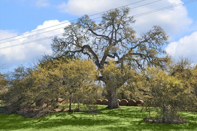 10137 Fm-390 W, Burton, TX 77835