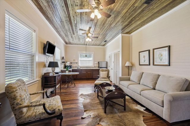 10137 Fm-390 W, Burton, TX 77835