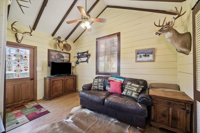 10137 Fm-390 W, Burton, TX 77835