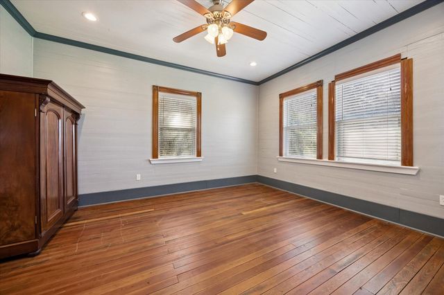 10137 Fm-390 W, Burton, TX 77835