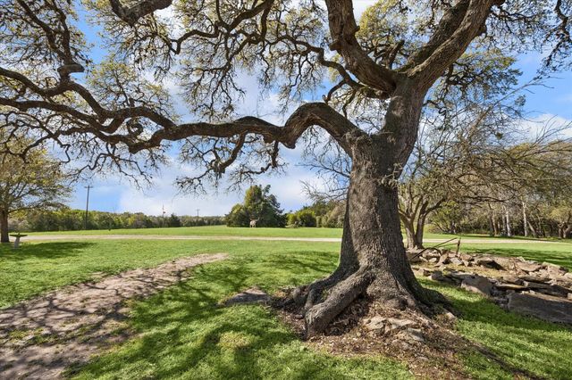 10137 Fm-390 W, Burton, TX 77835