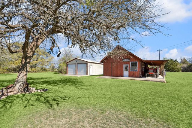 10137 Fm-390 W, Burton, TX 77835