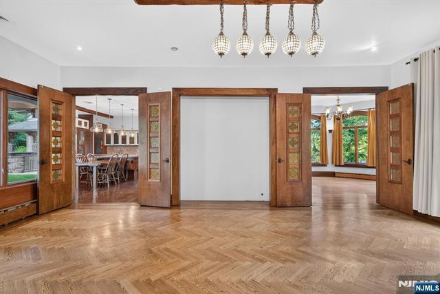 296 Durie Avenue, Closter, NJ 07624